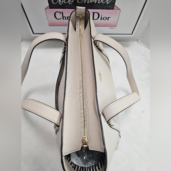 Pre-owned Kate Spade Oakwood Street Chandra Tote Tusk - Picture 5 of 9